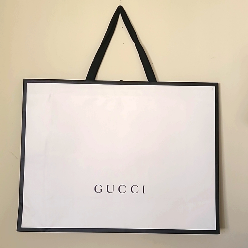 Authentic Gucci White/Black XL Gift Shopping Bag Paper Bag 29 1/2"×22 1/2"×10"
